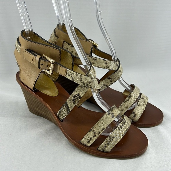 ๐2/$25 ๐ Coach Prue Snake Embossed Leather Sandals Gold Tan Wedge Heel - Picture 1 of 12
